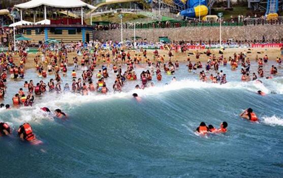 設(shè)計(jì)人工造浪設(shè)備時(shí)應(yīng)該考慮的幾個(gè)問(wèn)題